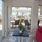 Marlita شقة فندقية 2*