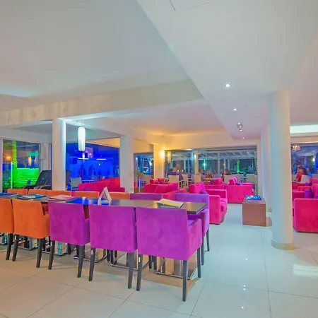 Marlita Aparthotel Protaras