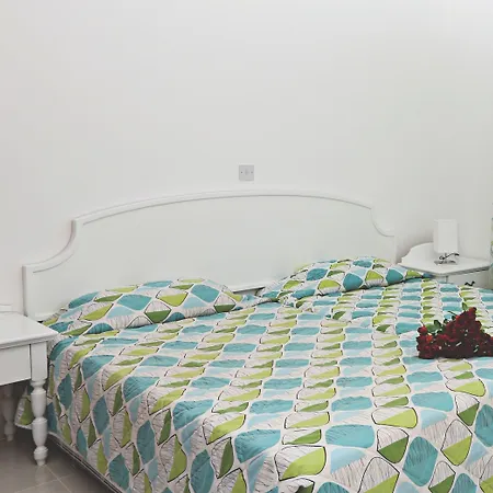 Aparthotel Marlita 3*
