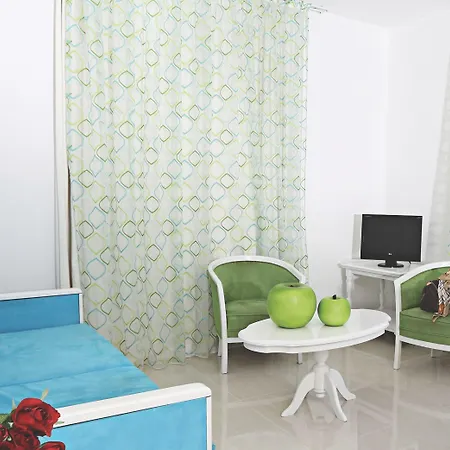 Aparthotel Marlita 3*