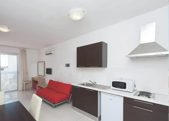 Aparthotel Marlita 2*